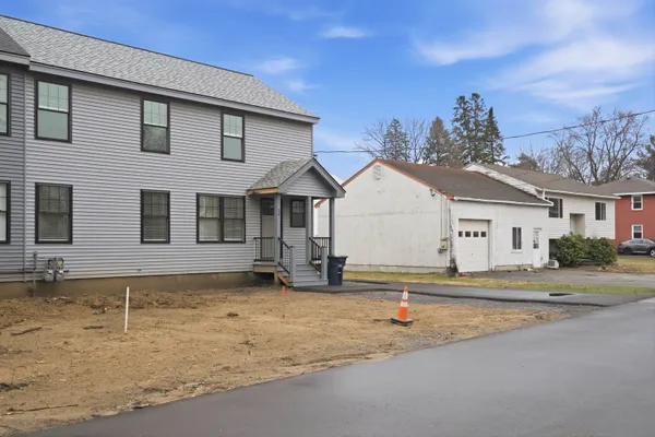 $3,800 | 24 Daytona Street, Nashua, NH 03064