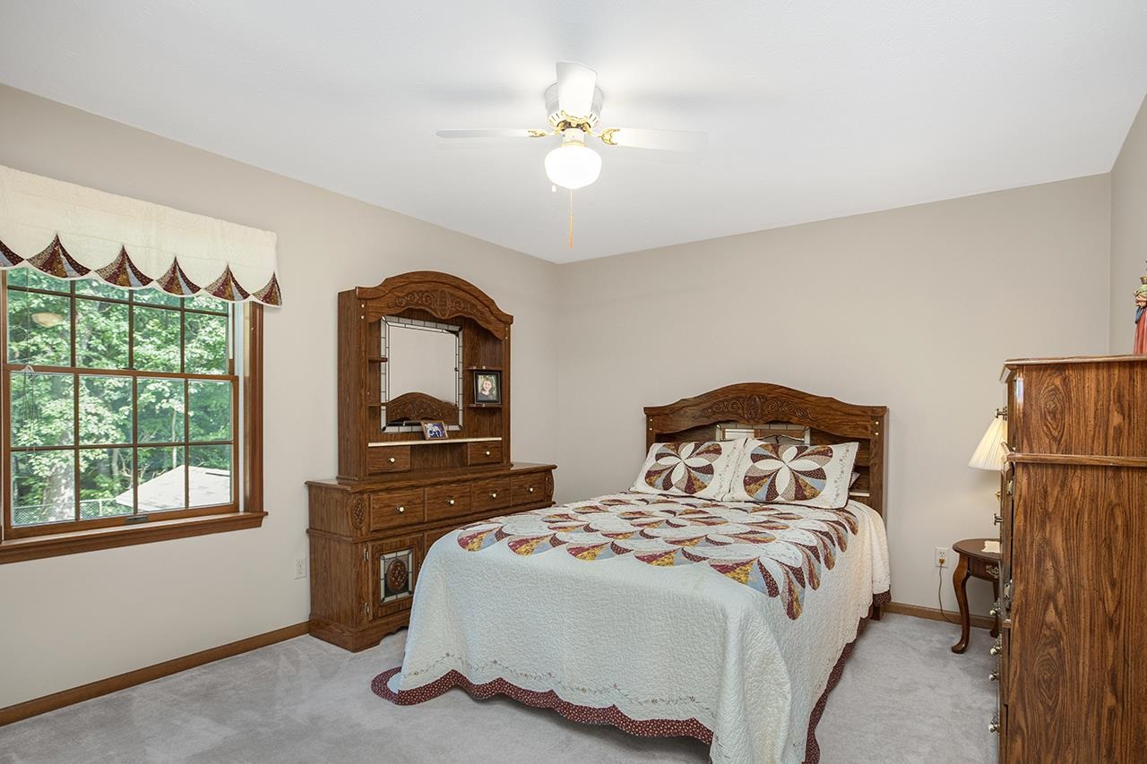 23725 Ridgemont Lane Elkhart, IN 46516 - Photo 22 of 34 Gallery Image 22