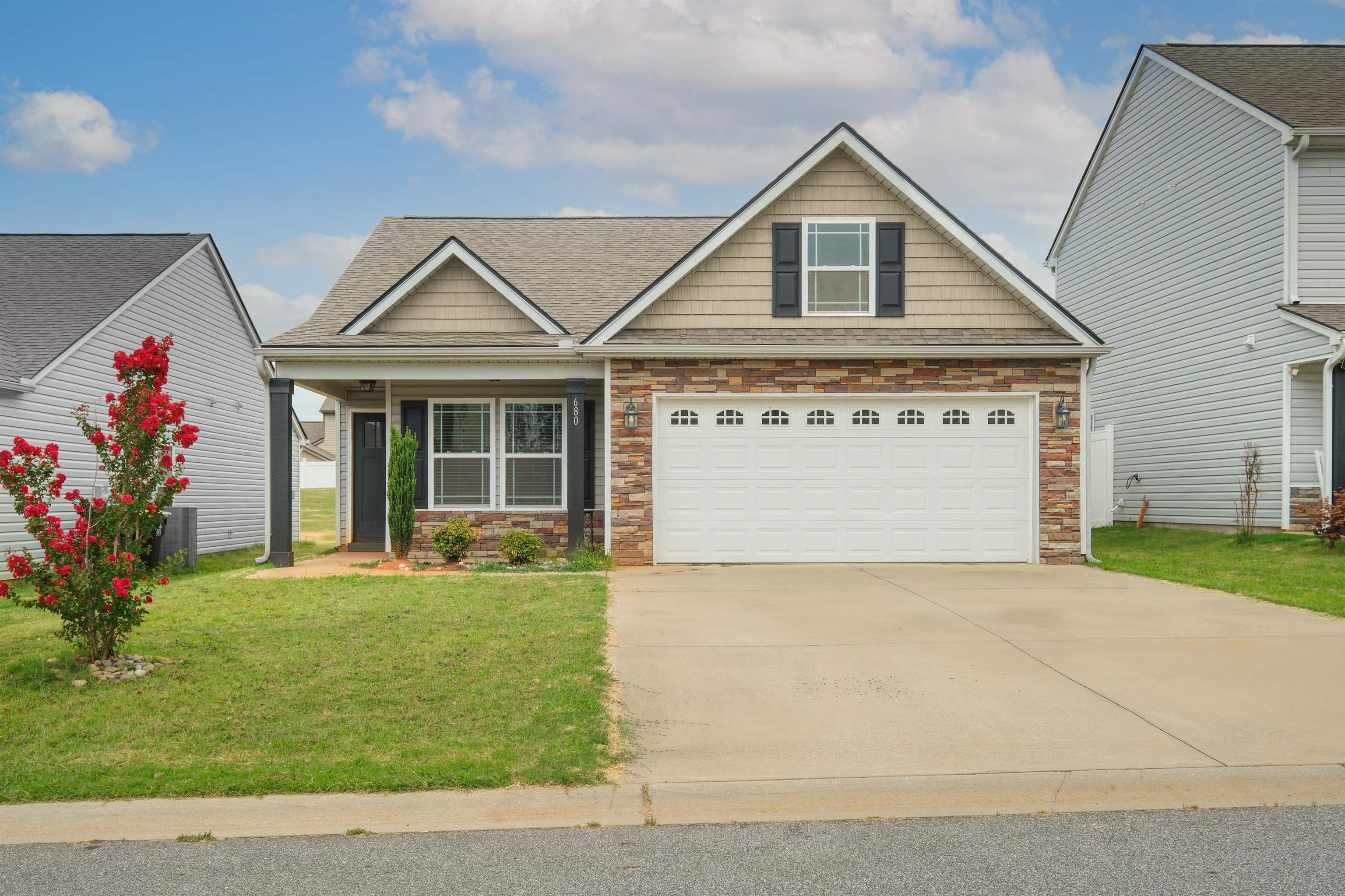 680 Spartan Commodor Lane Inman, SC 29349 - Photo 1 of 23