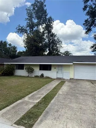 $1,325 | 407 East Illinois Avenue, Hammond, LA 70403