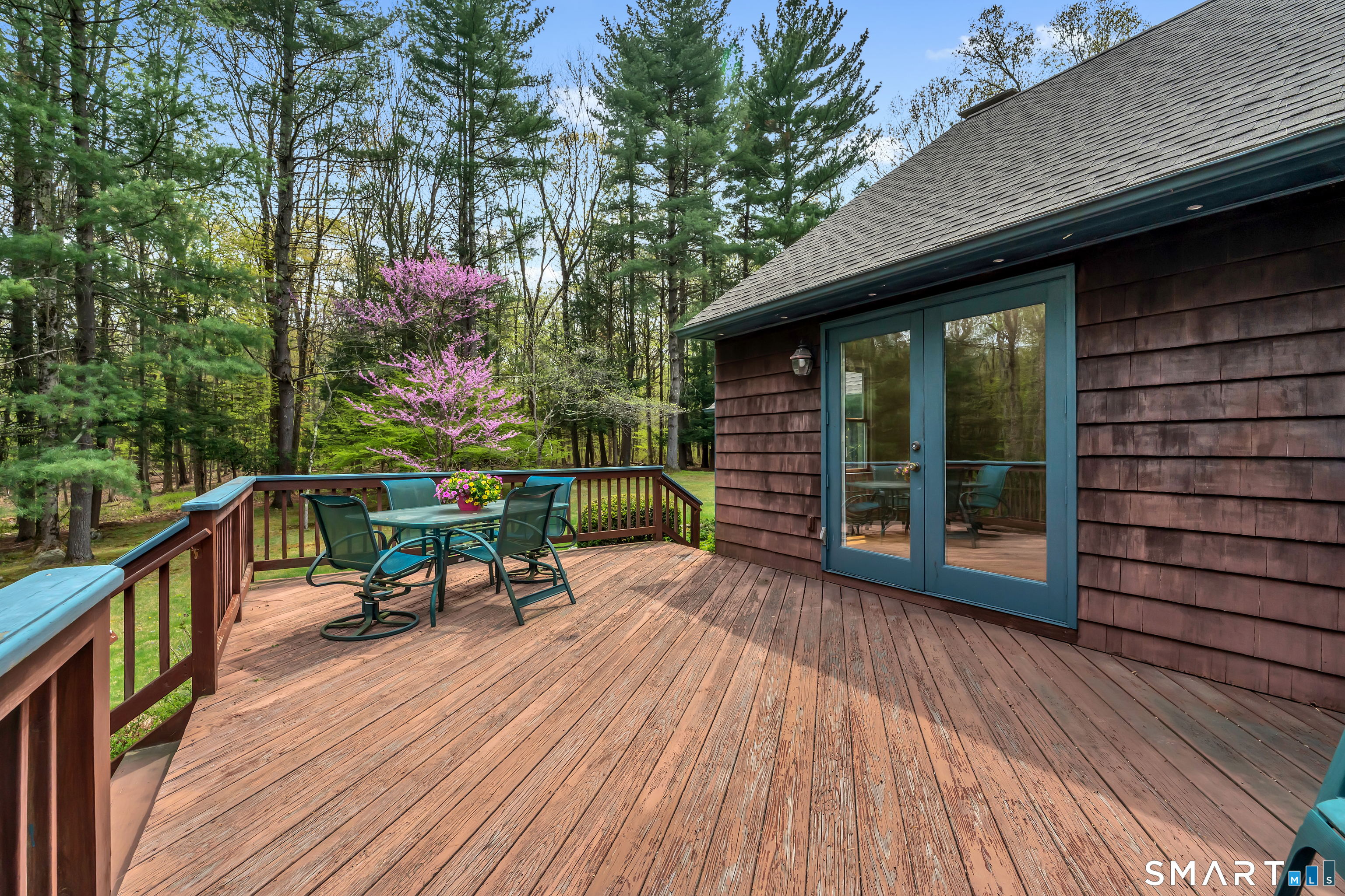 148 Old Redding Road Redding, CT 06896 - Photo 37 of 39 a view of a chairs on the roof deck