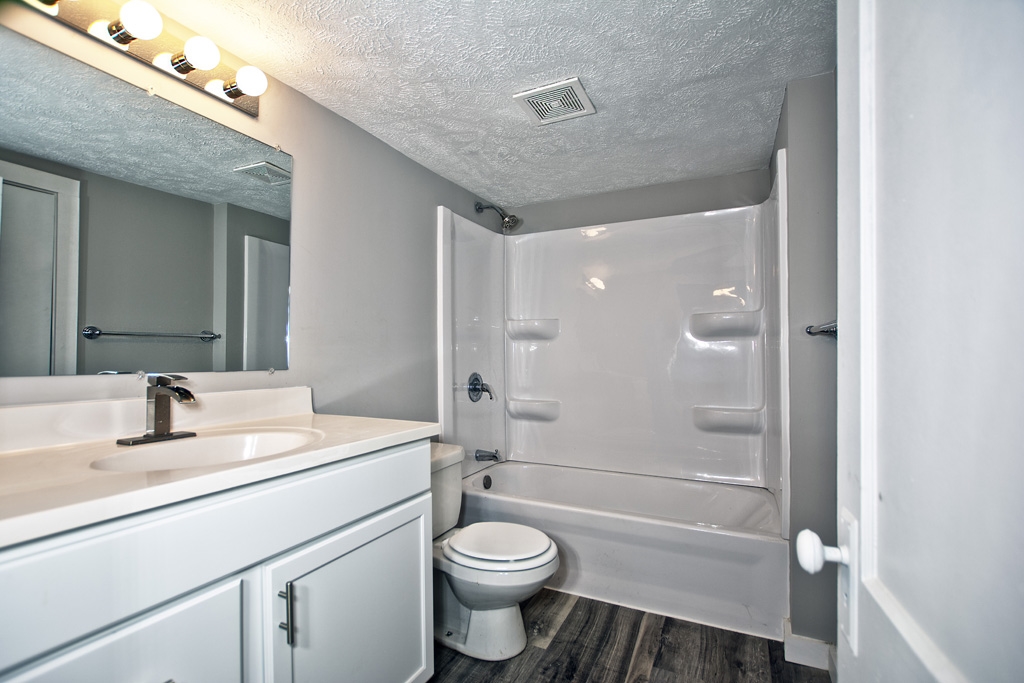 54984 Elder Road Mishawaka, IN 46545 - Photo 14 of 25 Gallery Image 14