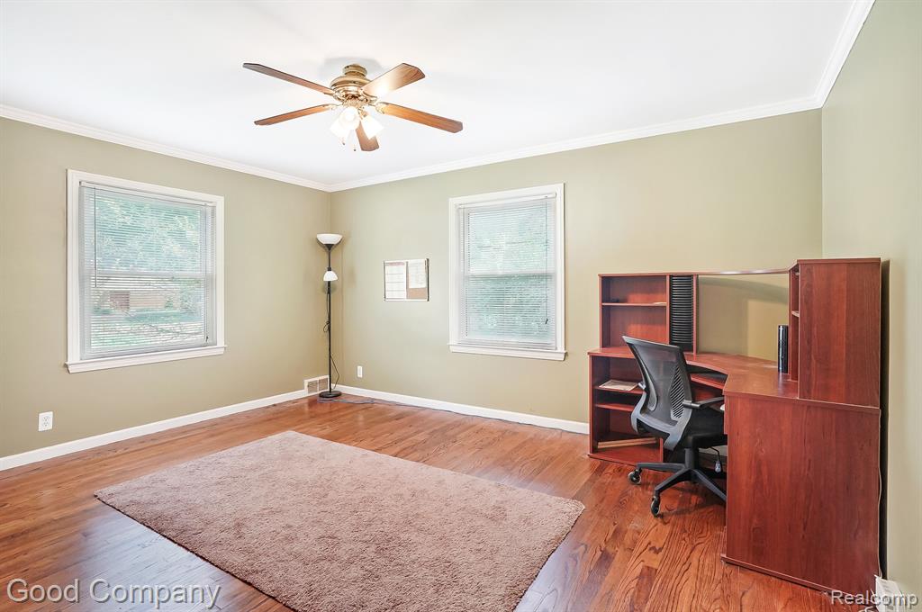 27577 Rackham Drive Lathrup Village, MI 48076 - Photo 21 of 40