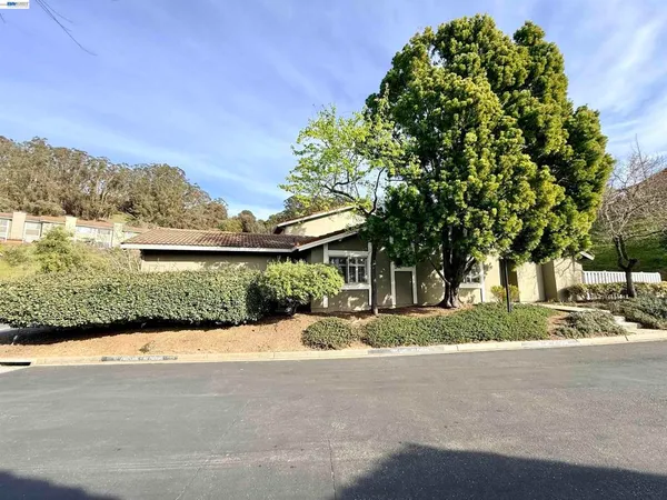 $778,000 | 123-123 Ironwood, Oakland, CA 94605