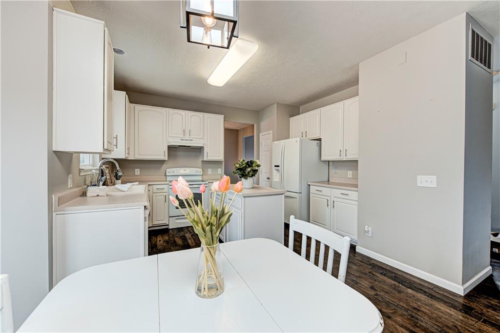 8842 Rapp Drive Indianapolis, IN 46237 - Photo 13 of 38 Gallery Image 13