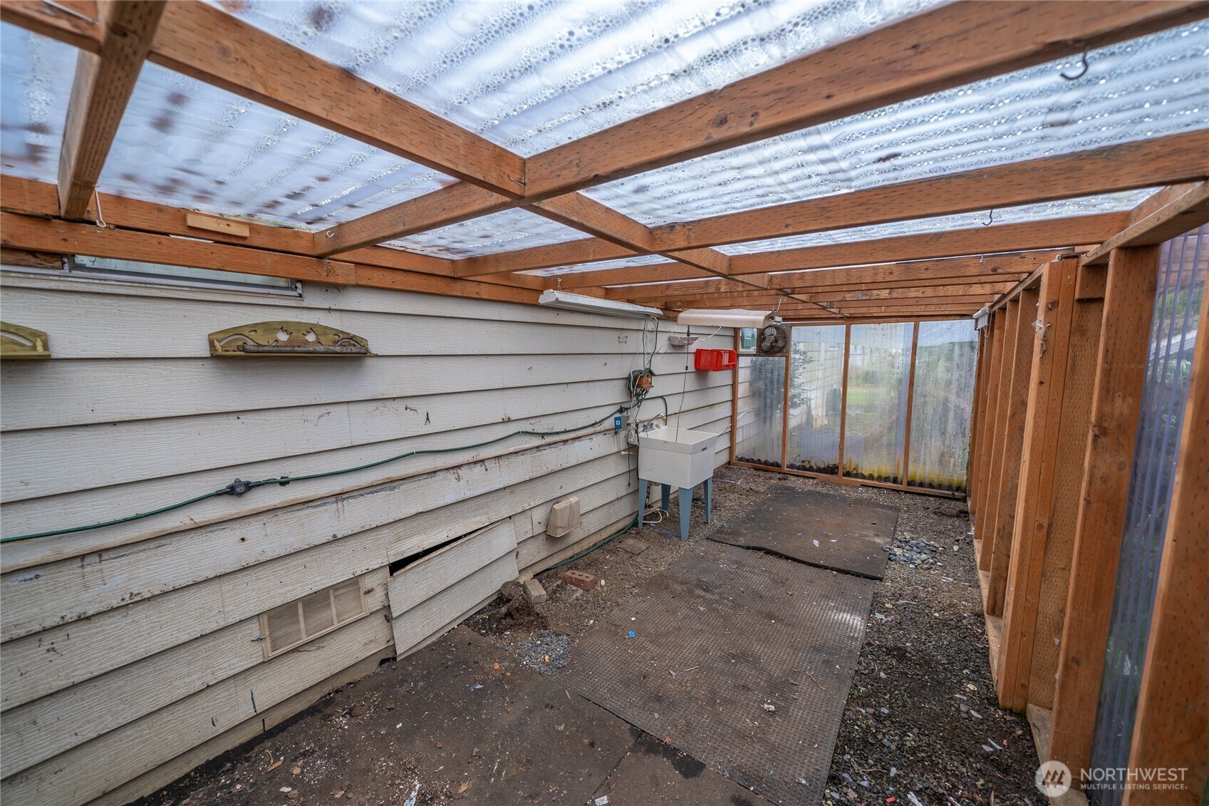 57 Clemons Road, Unit 71 Montesano, WA 98563 - Photo 21 of 26 a view of entryway