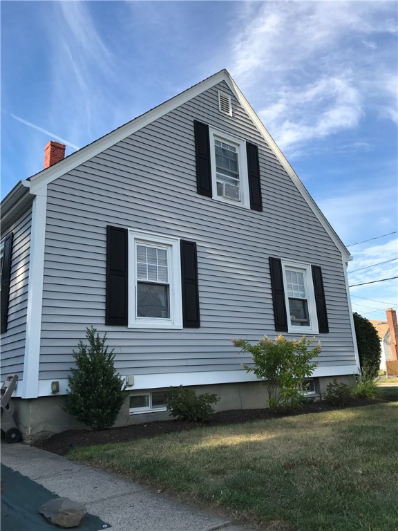 261 Woodhaven Road Pawtucket, RI 02861 - Photo 3 of 40 Gallery Image 3