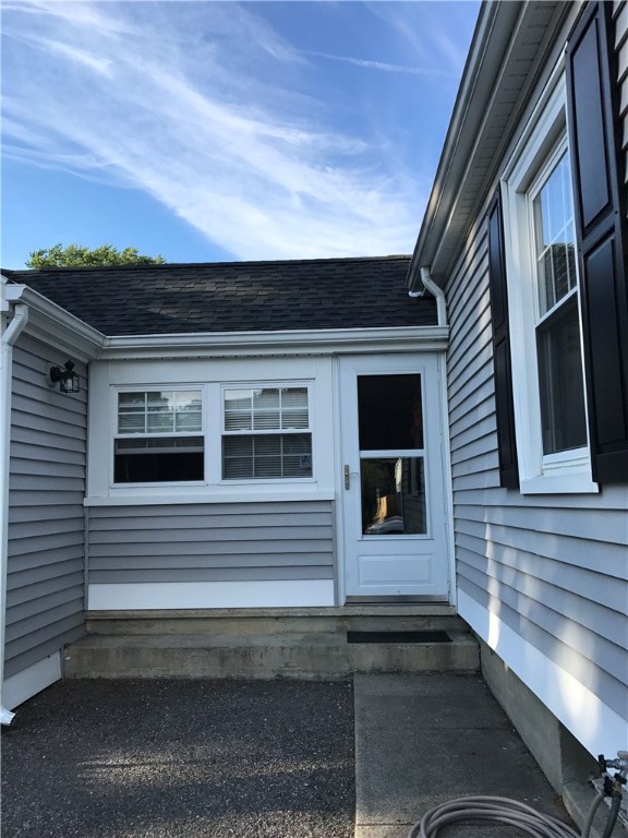 261 Woodhaven Road Pawtucket, RI 02861 - Photo 4 of 40 Gallery Image 4