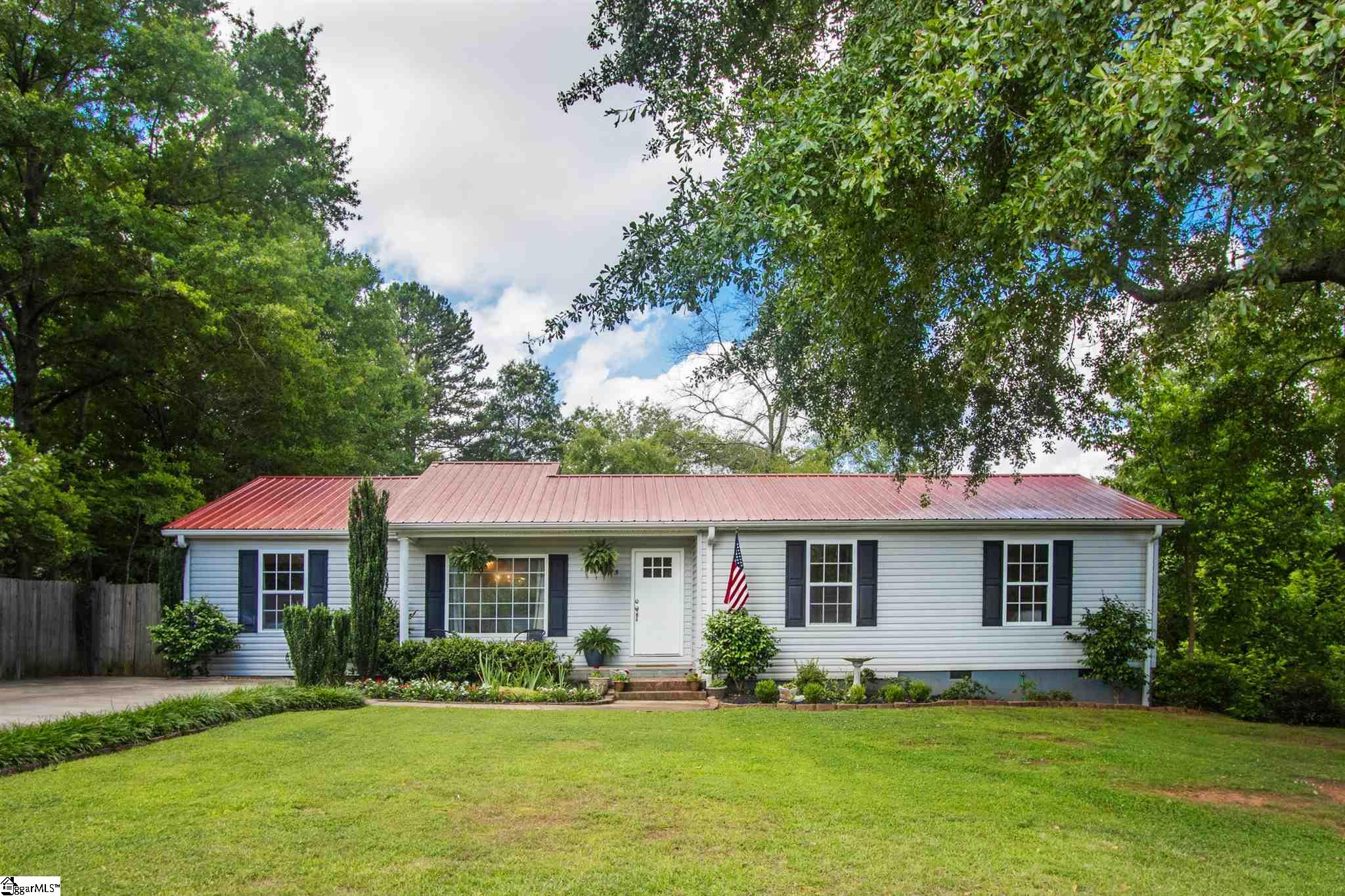 175 State Rd S-42-2030 Duncan, SC 29334 - Photo 1 of 36