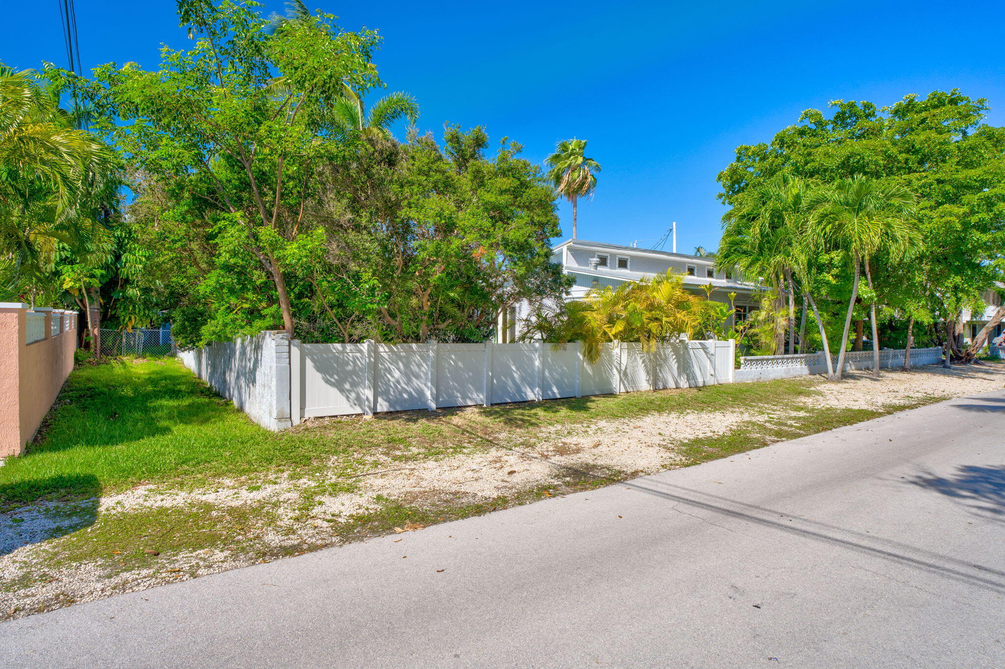 2524 Patterson Avenue Key West, FL 33040 - Photo 28 of 36 Street View