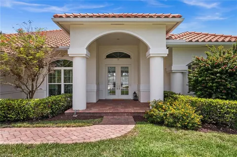 $1,390,000 | 2092 Imperial Circle, Naples, FL 34110