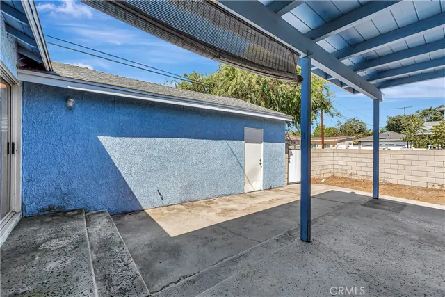 $1,100,000 | 1949 Chatwin Avenue, Long Beach, CA 90815