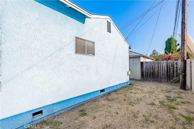 $1,100,000 | 1949 Chatwin Avenue, Long Beach, CA 90815