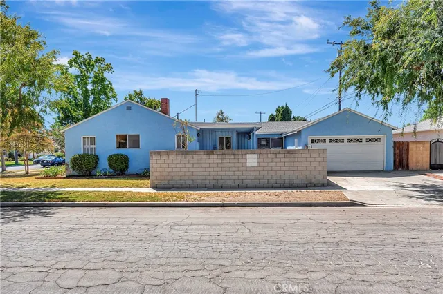 $1,100,000 | 1949 Chatwin Avenue, Long Beach, CA 90815