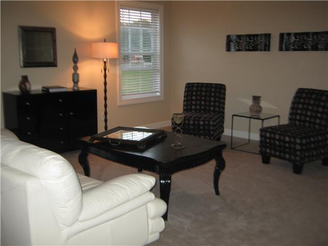 11203 Schoolhouse Road Fishers, IN 46037 - Photo 3 of 15 Gallery Image 3