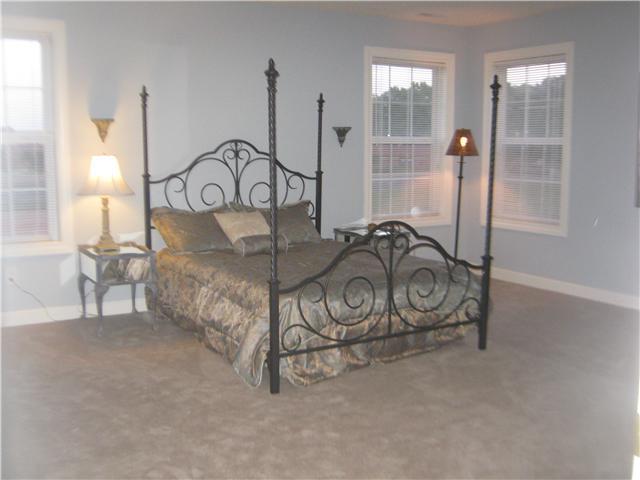 11203 Schoolhouse Road Fishers, IN 46037 - Photo 8 of 15 Gallery Image 8