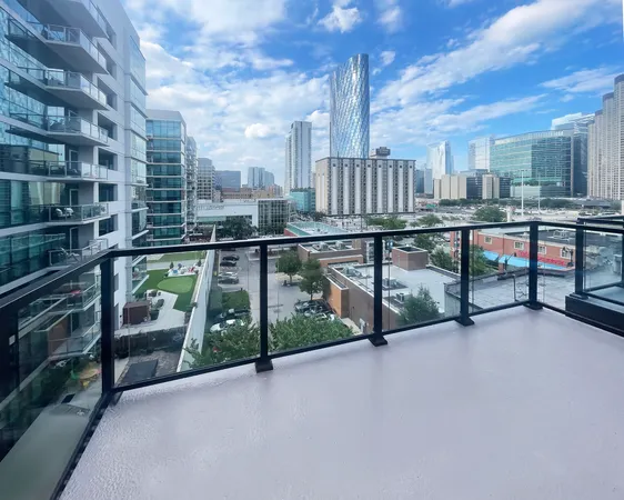 $2,895 | 812 West Adams Street, Unit 410, Chicago, IL 60607