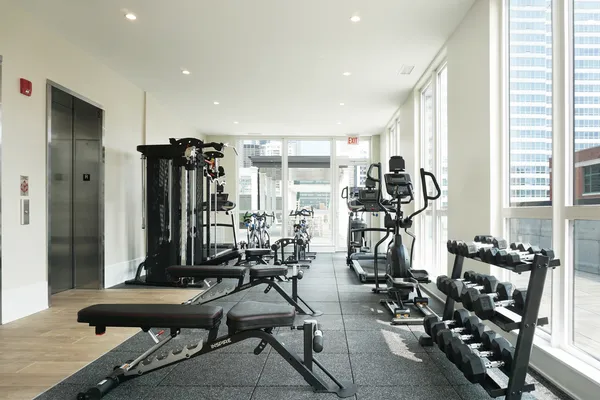 $2,895 | 812 West Adams Street, Unit 410, Chicago, IL 60607