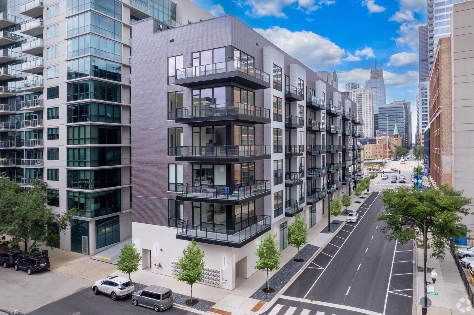 812 West Adams Street, Unit 410 Chicago, IL 60607 - Photo 3 of 37