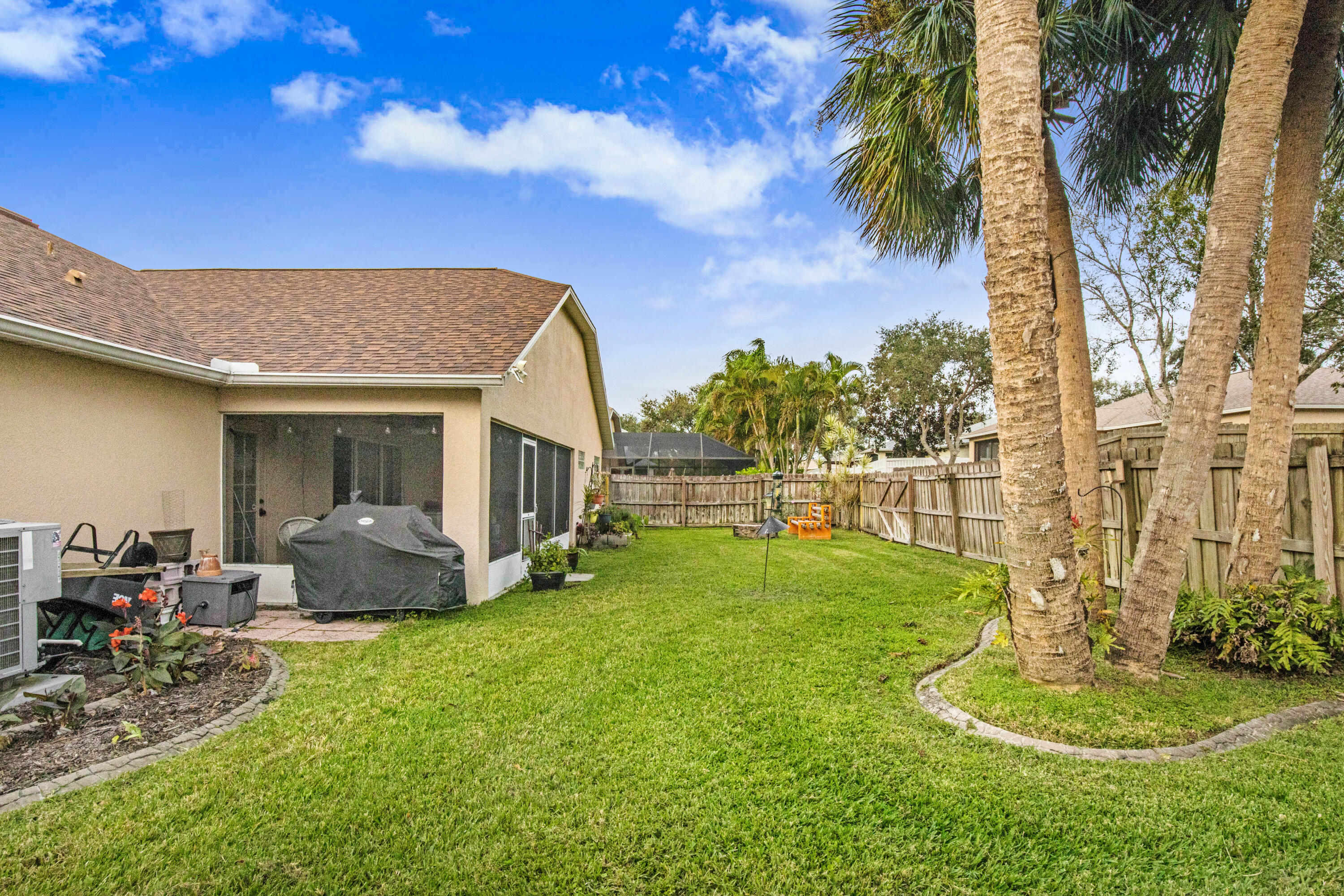 2795 Whistler Street Melbourne, FL 32904 - Photo 39 of 45 a front view of a house with garden