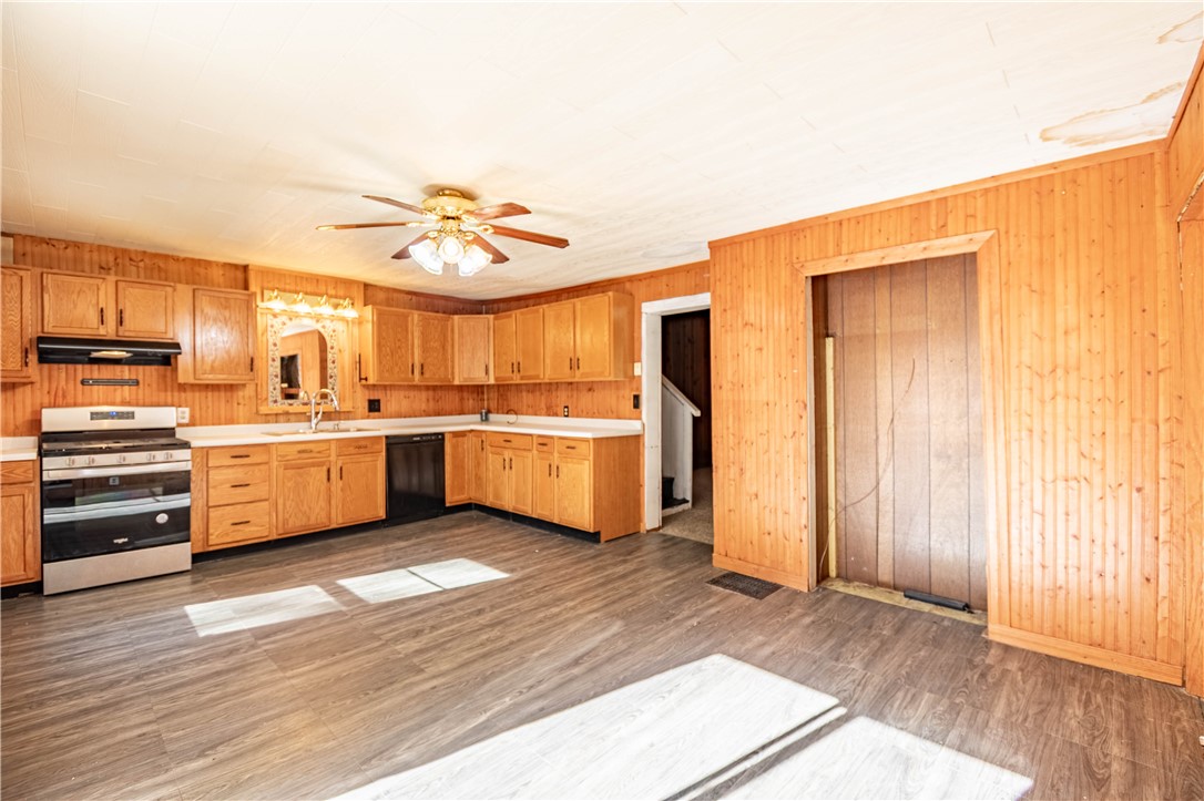 545 East Grove Road Decatur, IL 62521 - Photo 8 of 25