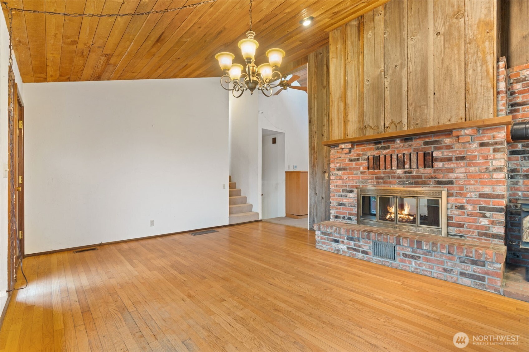 409 Shanklin Road Onalaska, WA 98570 - Photo 11 of 39