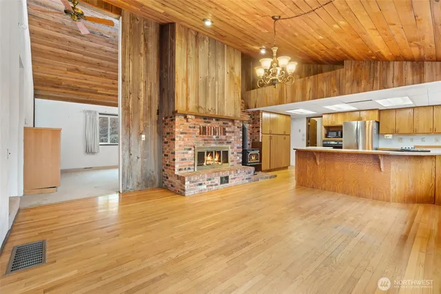 $750,000 | 409 Shanklin Road, Onalaska, WA 98570