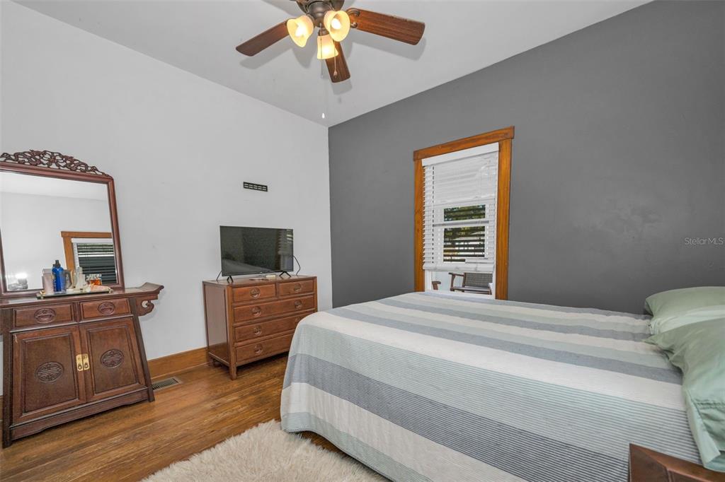 5936 Central Avenue New Port Richey, FL 34652 - Photo 25 of 95