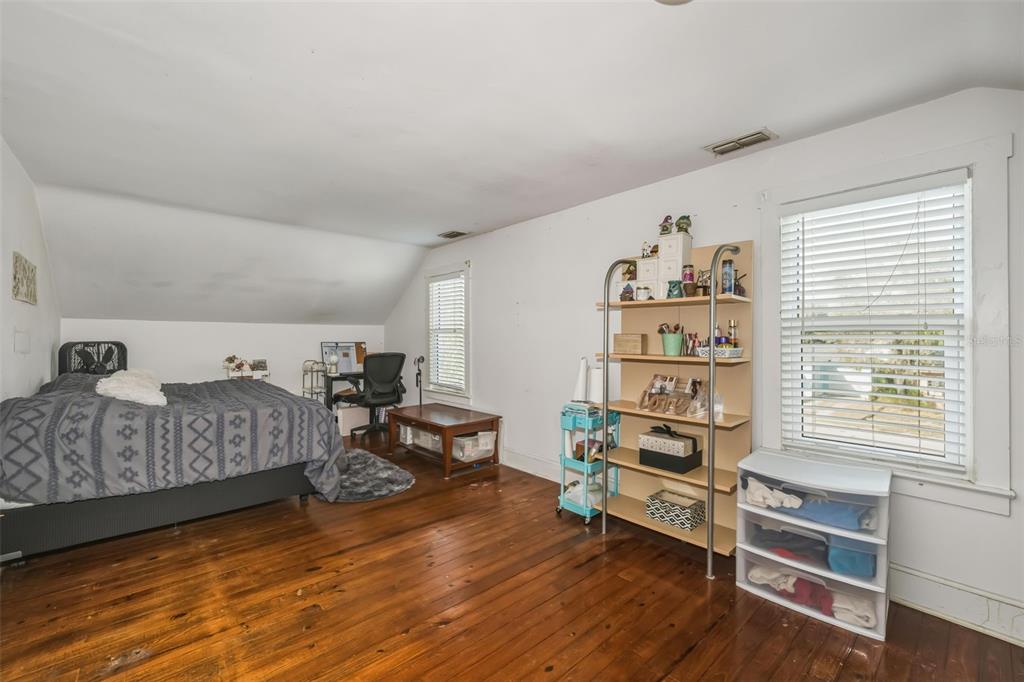 5936 Central Avenue New Port Richey, FL 34652 - Photo 35 of 95