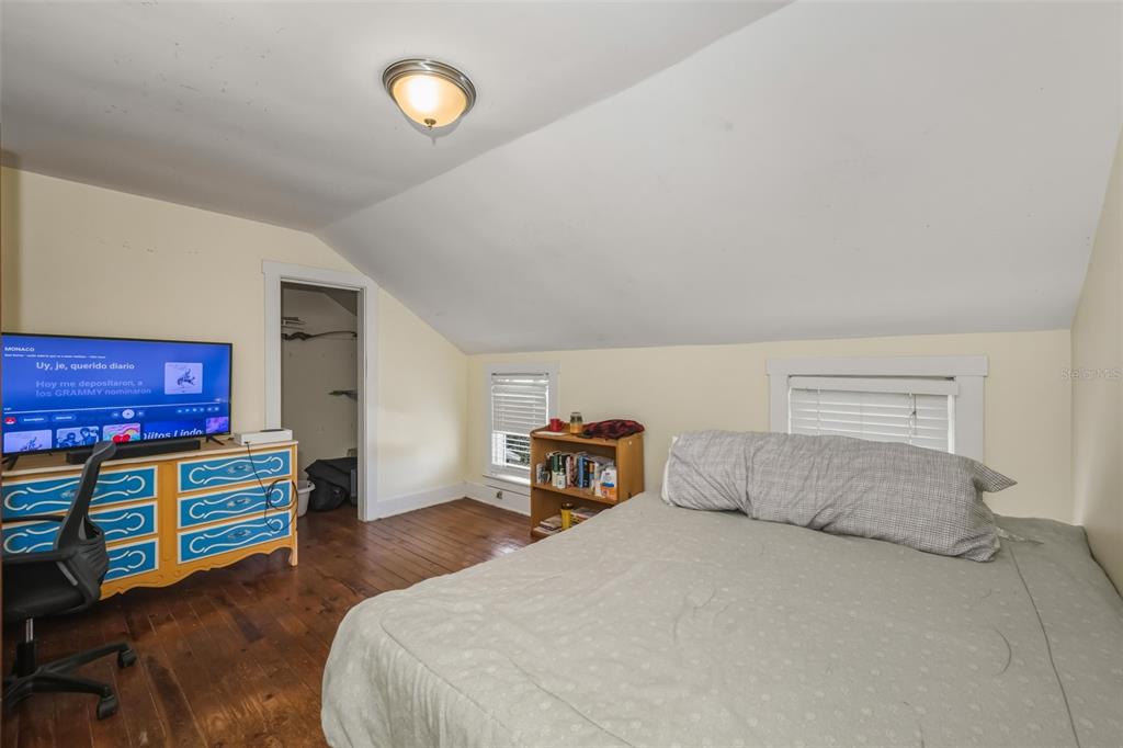 5936 Central Avenue New Port Richey, FL 34652 - Photo 38 of 95