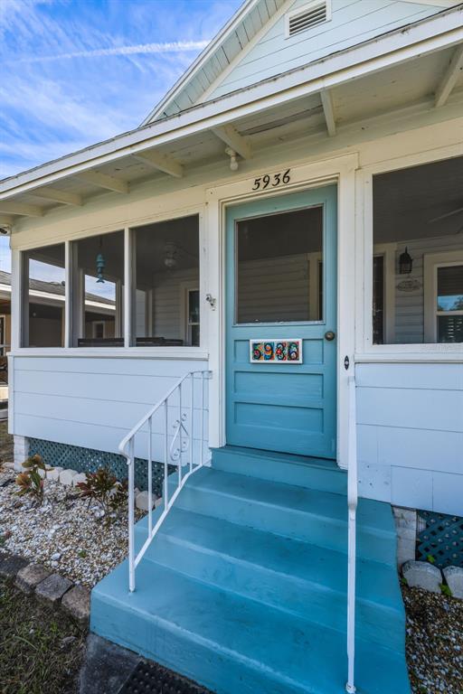 5936 Central Avenue New Port Richey, FL 34652 - Photo 9 of 95