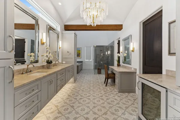 $16,900,000 | 27285 Toutant Beauregard Road, Boerne, TX 78006