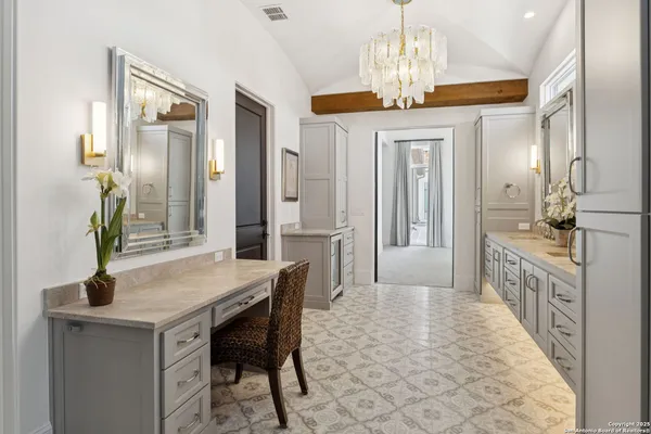 $16,900,000 | 27285 Toutant Beauregard Road, Boerne, TX 78006