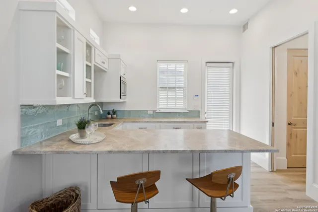 $17,100,000 | 27285 Toutant Beauregard Road, Boerne, TX 78006