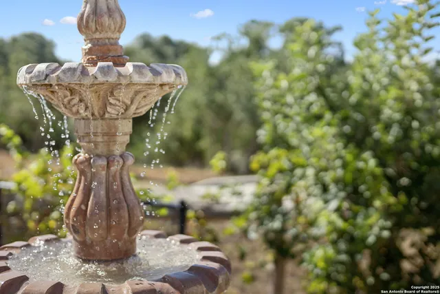 $17,100,000 | 27285 Toutant Beauregard Road, Boerne, TX 78006