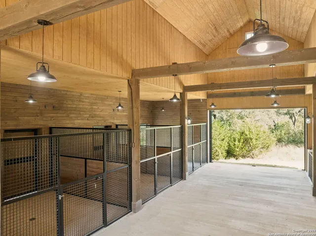 $17,100,000 | 27285 Toutant Beauregard Road, Boerne, TX 78006