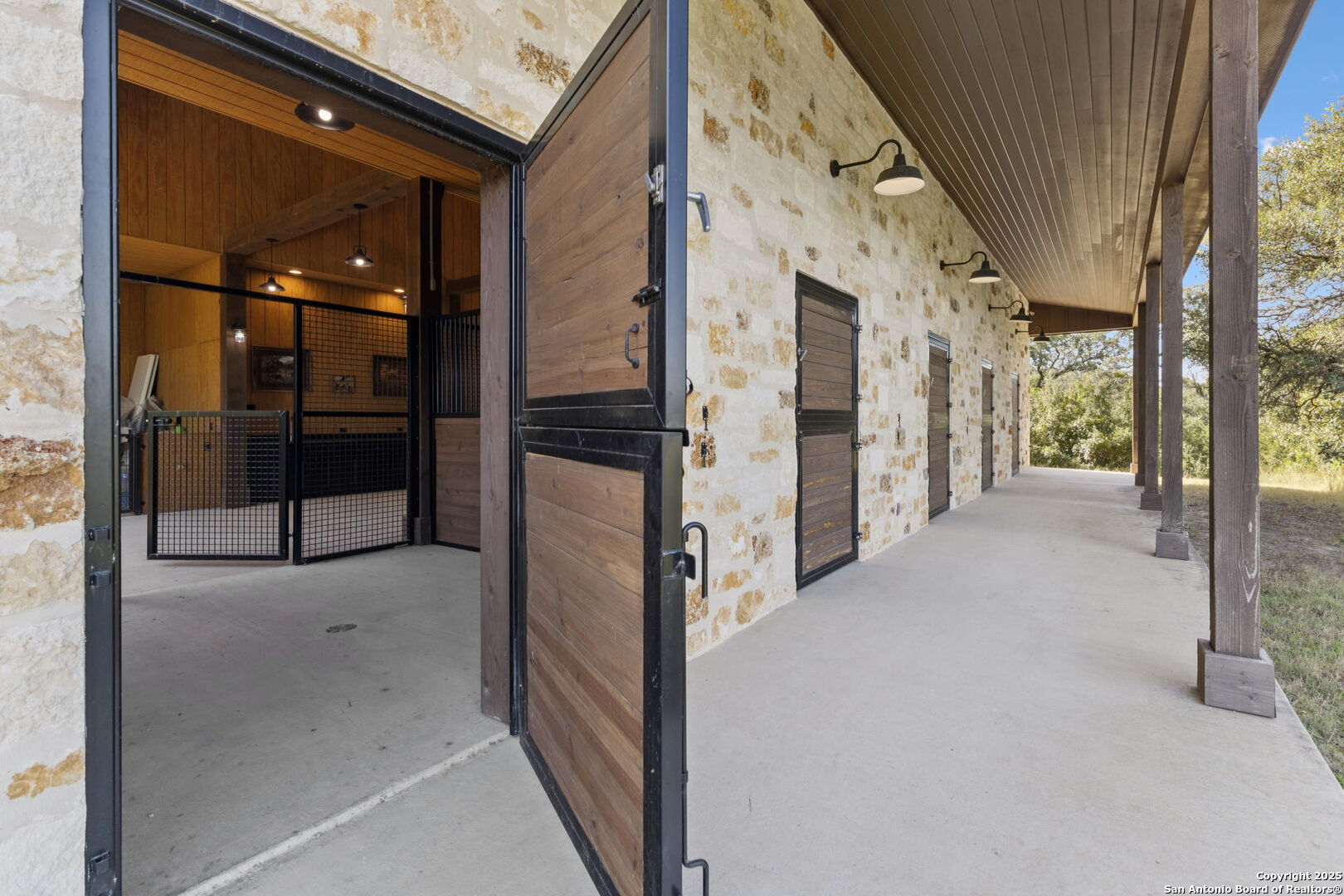 27285 Toutant Beauregard Road Boerne, TX 78006 - Photo 95 of 101