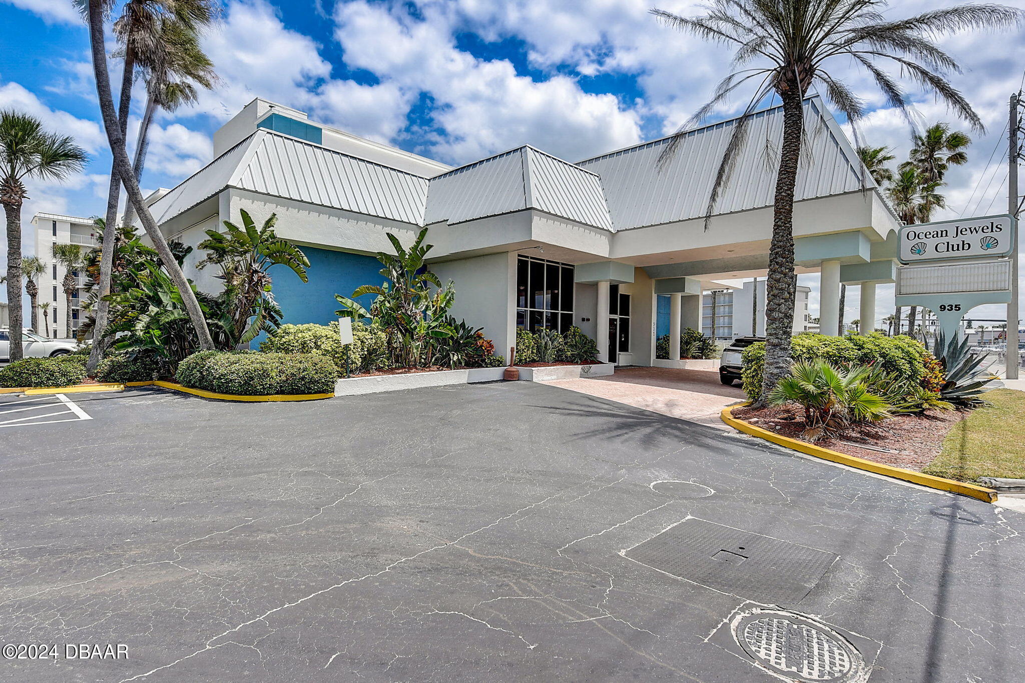 935 North Atlantic Ave Unit 202  