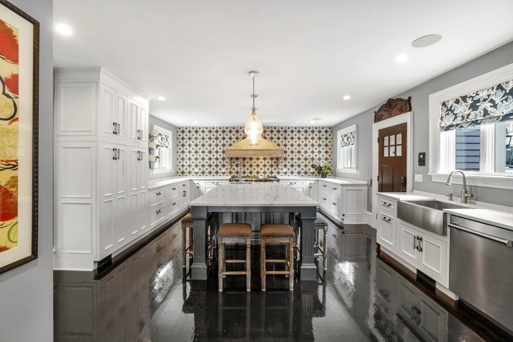 30 Beaumont Street Boston, MA 02124 - Photo 5 of 41