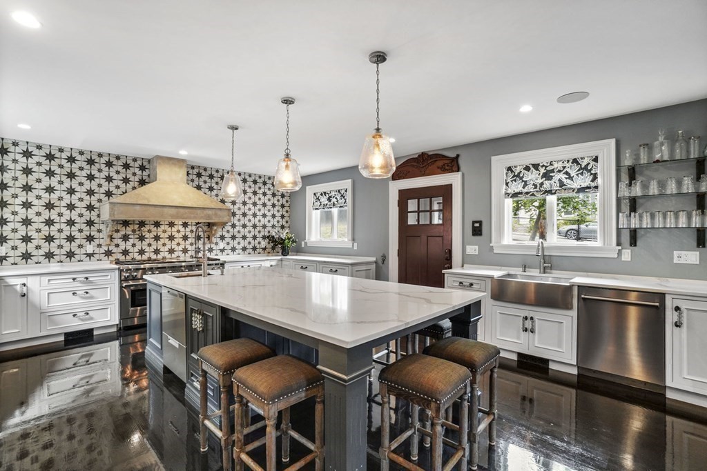 30 Beaumont Street Boston, MA 02124 - Photo 6 of 41