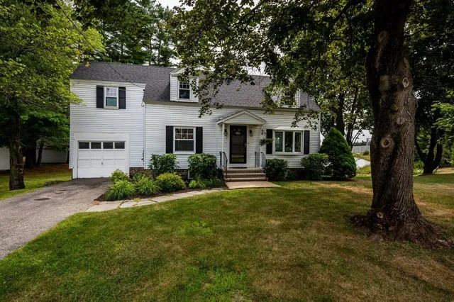 $770,000 | 354 Dover Point Road, Dover, NH 03820