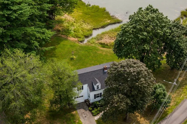 $770,000 | 354 Dover Point Road, Dover, NH 03820