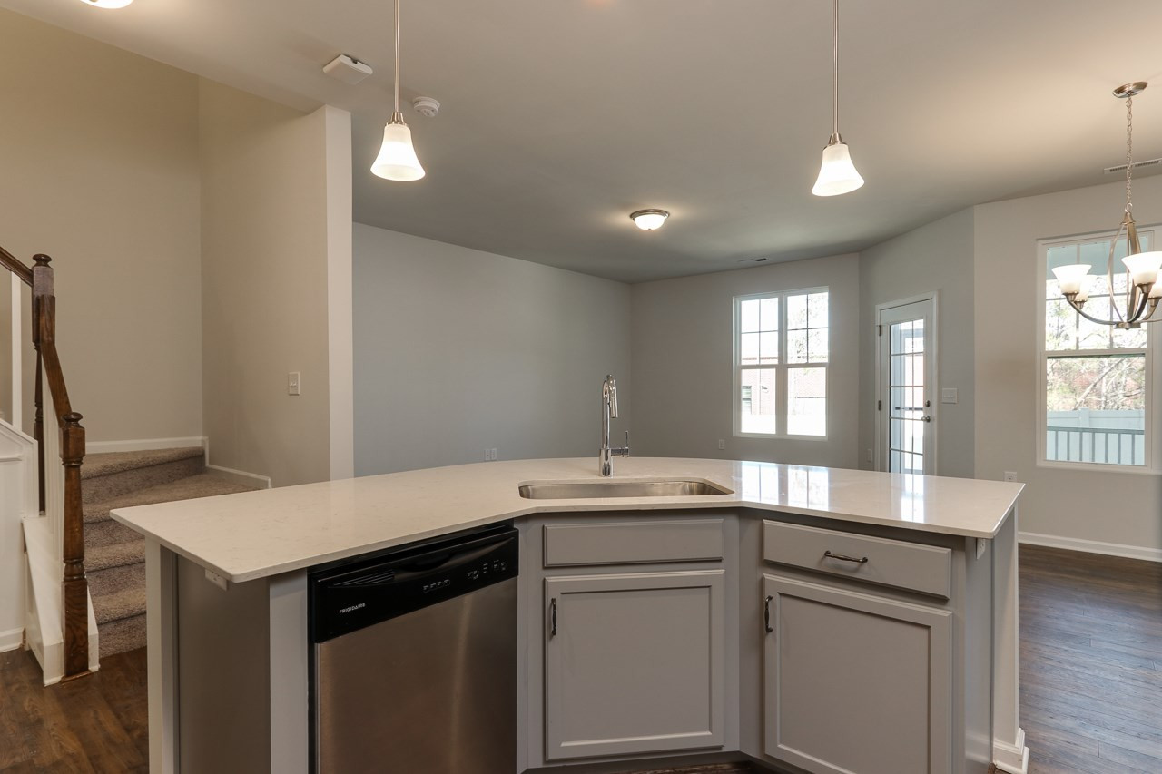 6055 Beale Loop, Unit 25 ABBEY Raleigh, NC 27616 - Photo 7 of 27 Kitchen