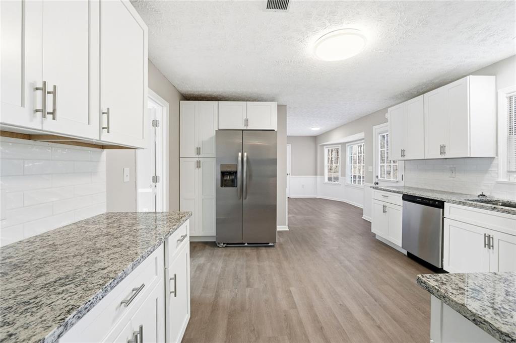 4043 Colonial Drive Southwest Lilburn, GA 30047 - Photo 7 of 25