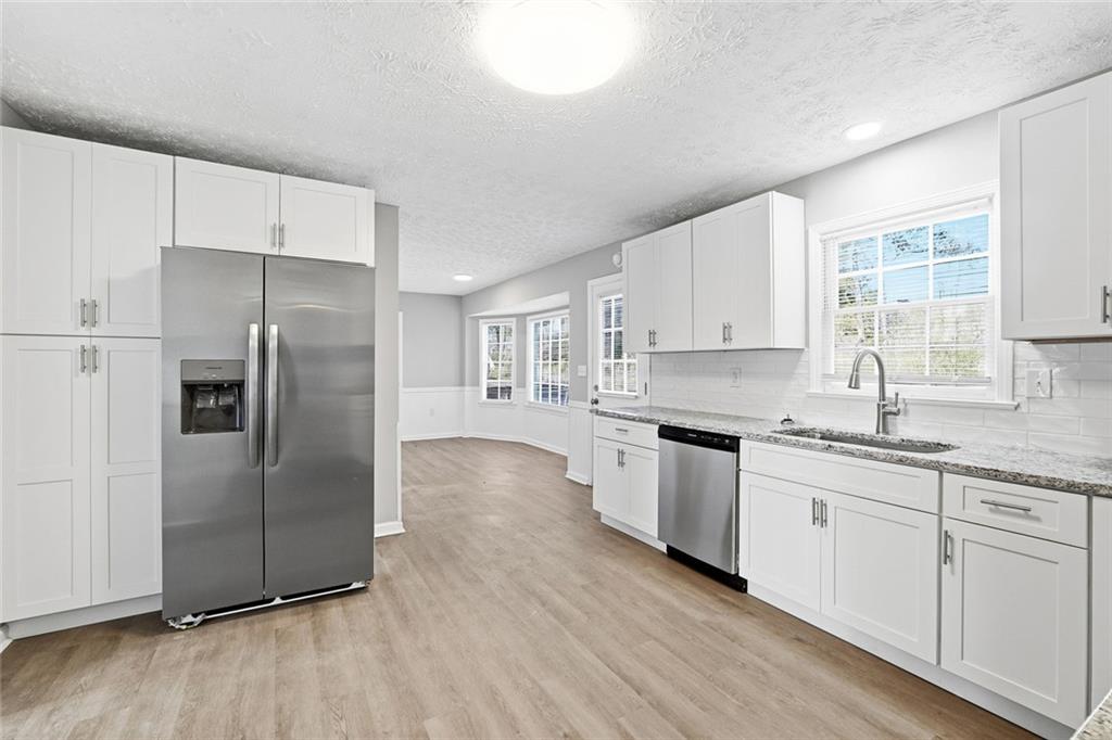 4043 Colonial Drive Southwest Lilburn, GA 30047 - Photo 8 of 25