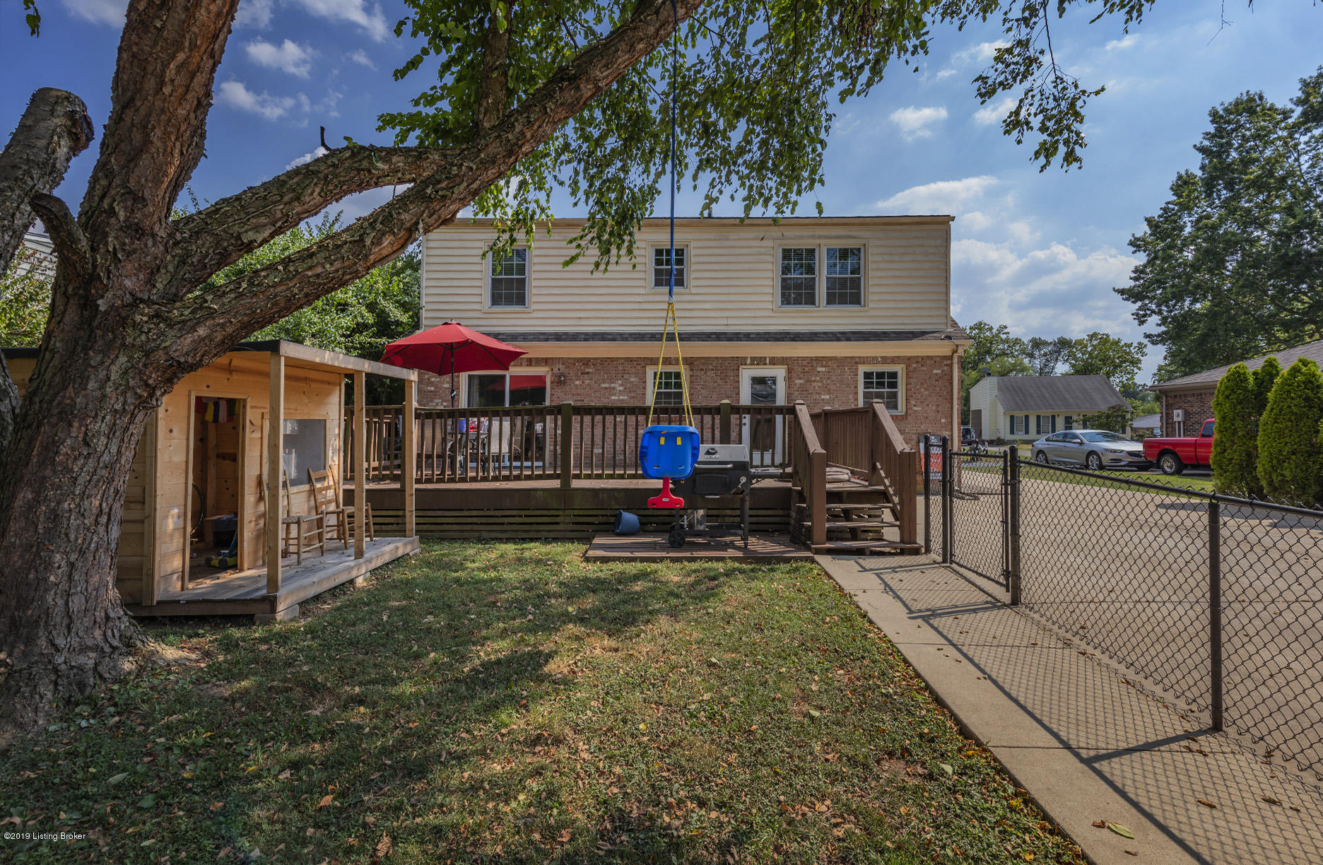 707 Stivers Road Louisville, KY 40207 - Photo 32 of 33 7070 stivers exteriors-009