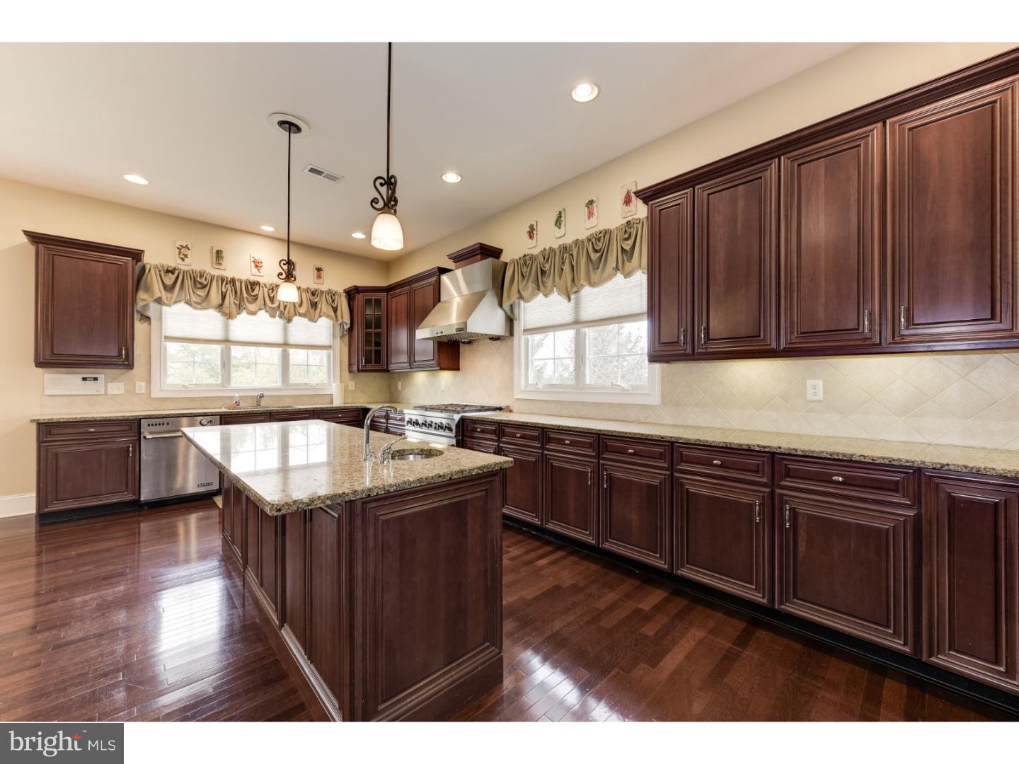 5 Greens Court Cream Ridge, NJ 08514 - Photo 9 of 25