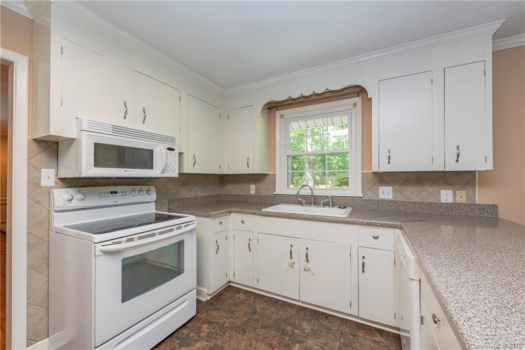 522 Briarwood Road Lancaster, SC 29720 - Photo 7 of 29 Gallery Image 7