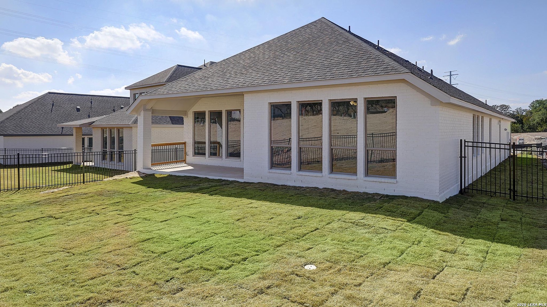 217 Hidalgo Boerne, TX 78006 - Photo 4 of 29