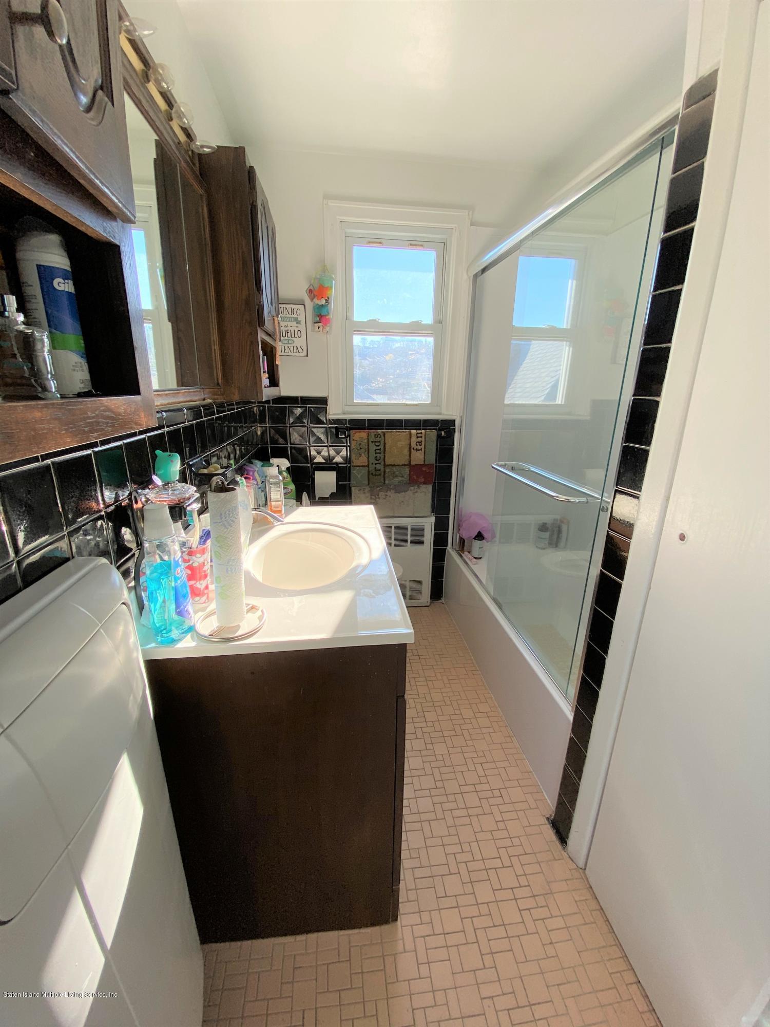 79 Cayuga Avenue Staten Island, NY 10301 - Photo 13 of 28 IMG_0524